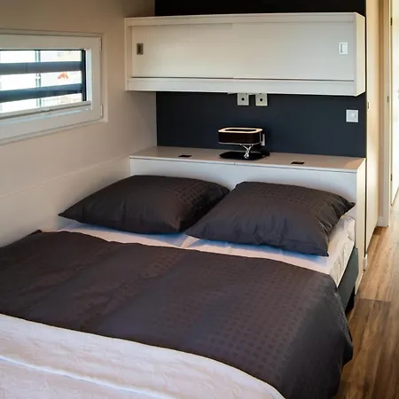 Hausboot Bahama Mama Botel *